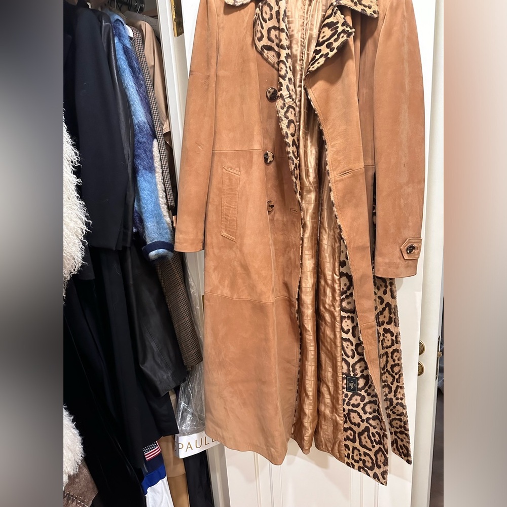 Fendi leopard suede trench coat will fit size XS-M amazing condition.